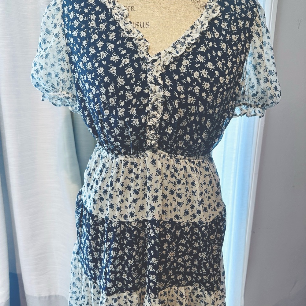 Adorable day dress